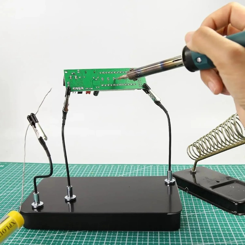 Magnetyczna stacja lutownicza  – Electronics Repair Hobby recenzja i cena
